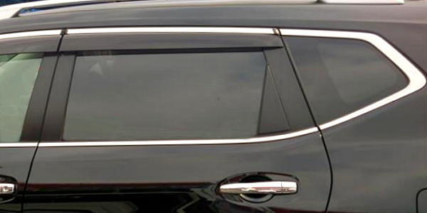 車のメッキパーツやモールに傷がある場合の査定